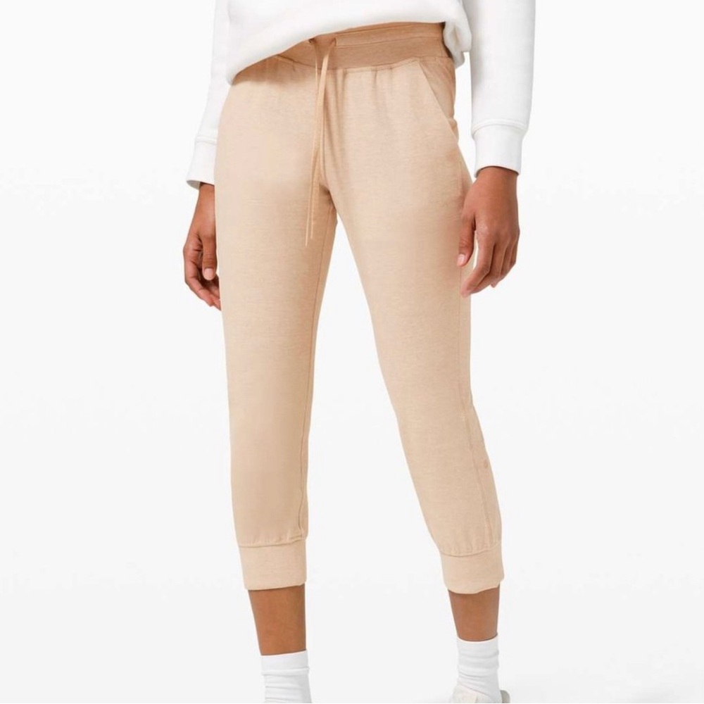 Lululemon Ready to Rulu cropped jogger
